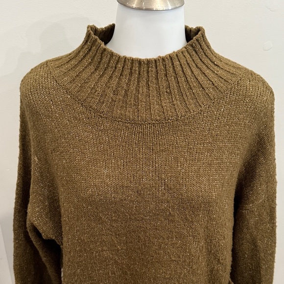 Love by Design Small Cozy Green Brown Knit Sweater with Pockets - Picture 2 of 6